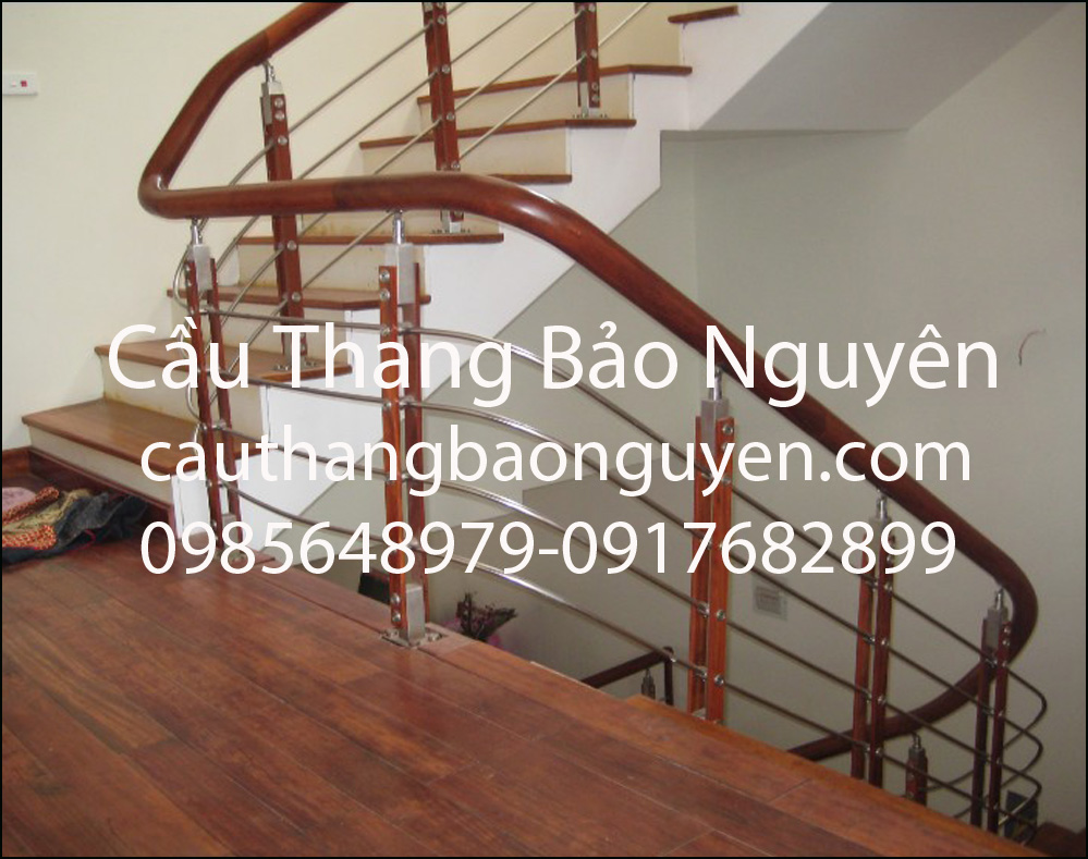 mẫu cầu thang inox đẹp đơn giản bậc lim lào đẹp M8
