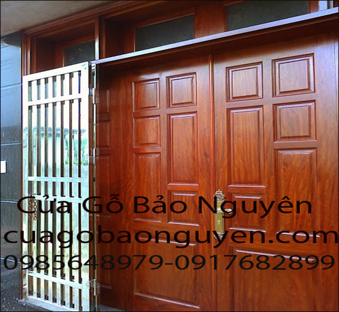 mẫu cửa đi gỗ lim lào 4 cánh đẹp cho mặt tiền M16