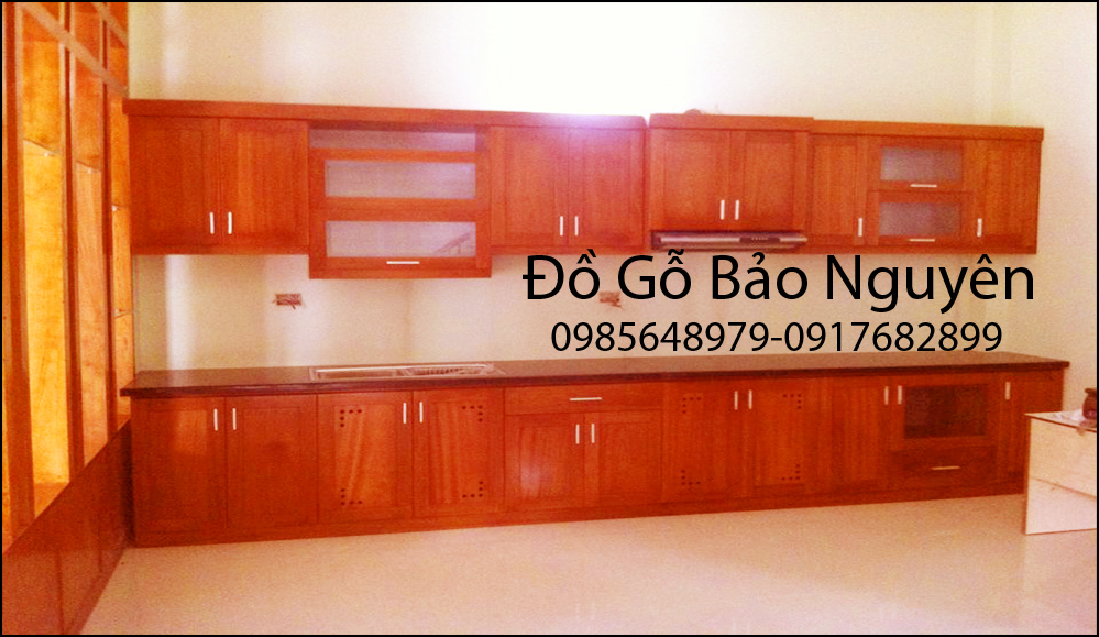 Tủ bếp gỗ sồi mỹ M8