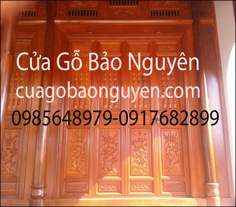 cửa gỗ hương đỏ